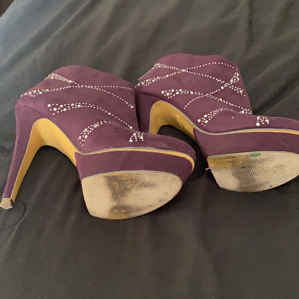 Ankle Boot - Picture 5 of 6